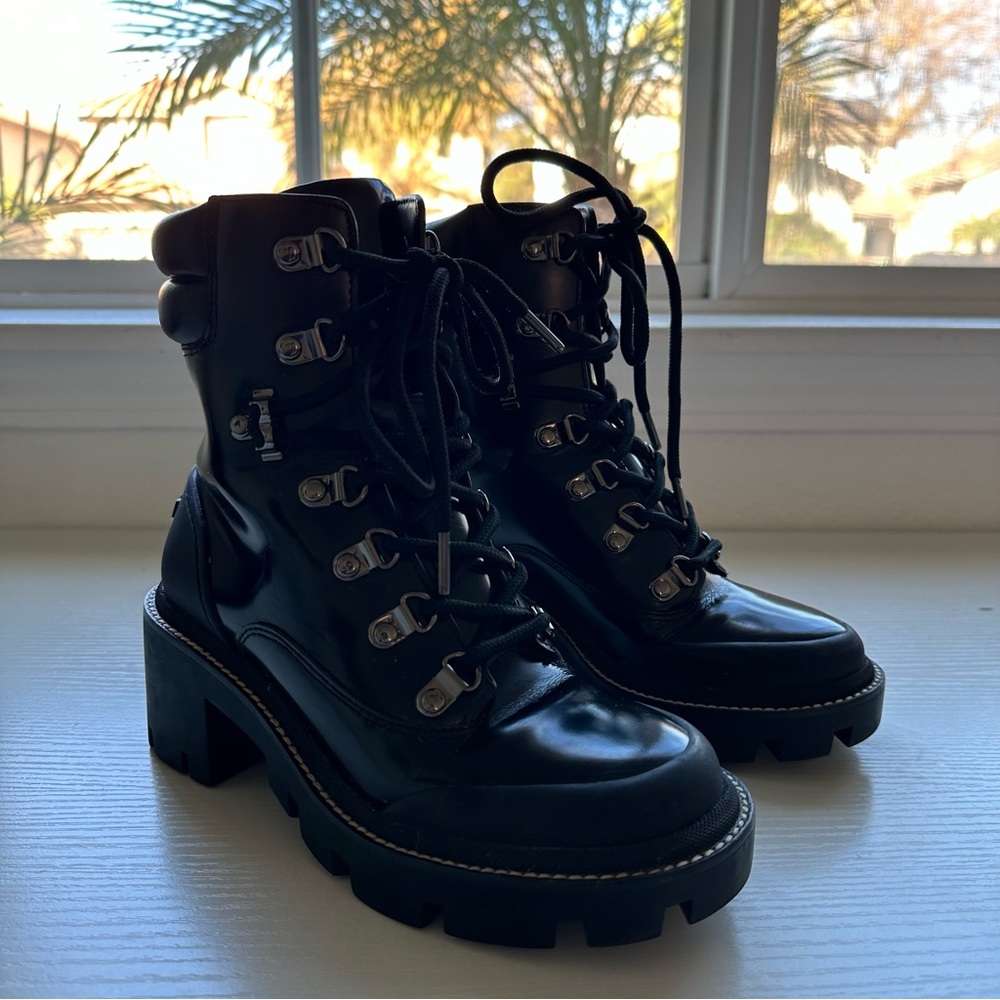 Tory Burch Lug Boot Black Women's - Picture 8 of 15